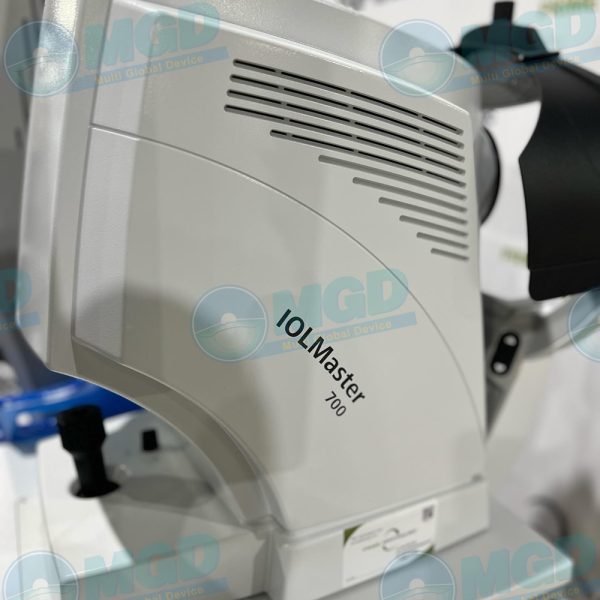 Zeiss IOLMaster 700 with SWEPT Source Biometr